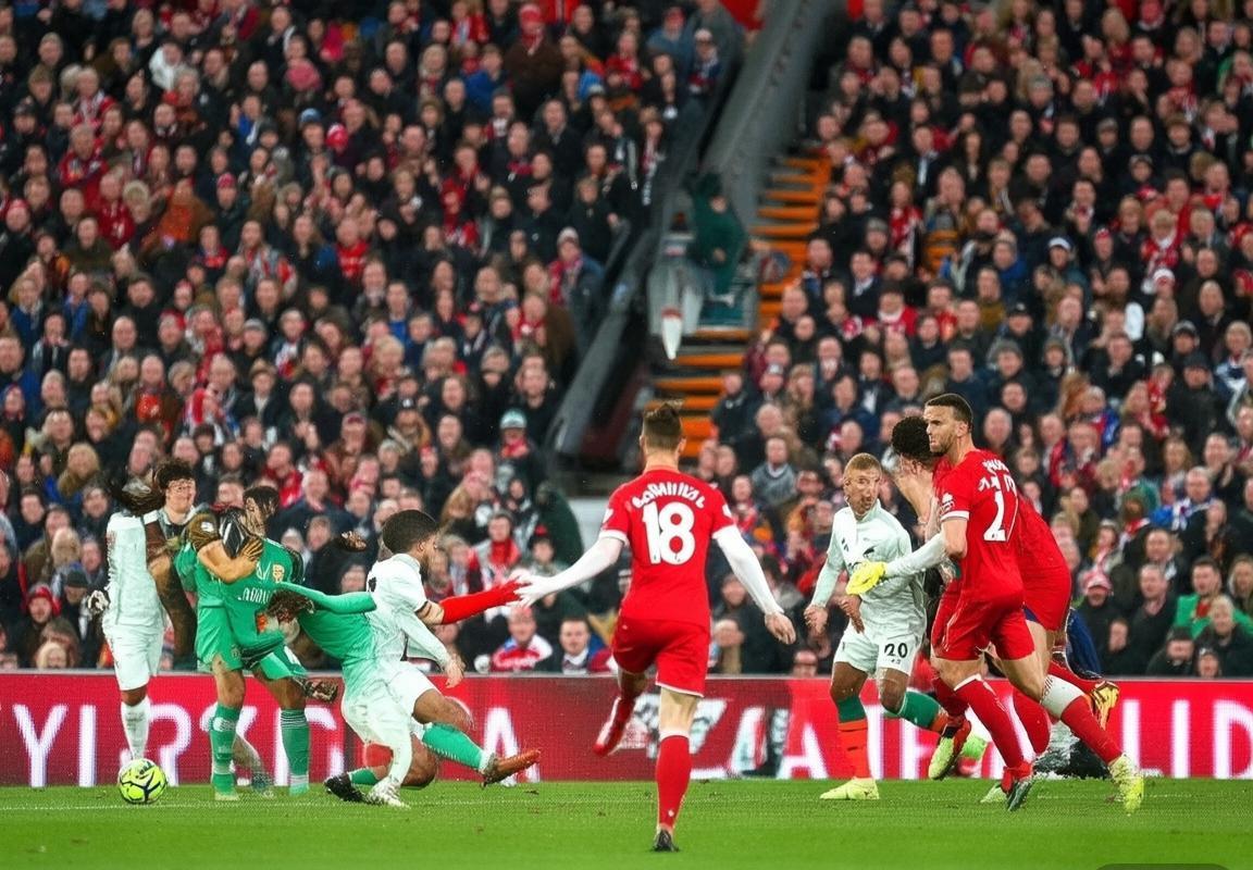 2019利物浦对阿仙奴英超巅峰对决回顾：战术对决与球星高光瞬间