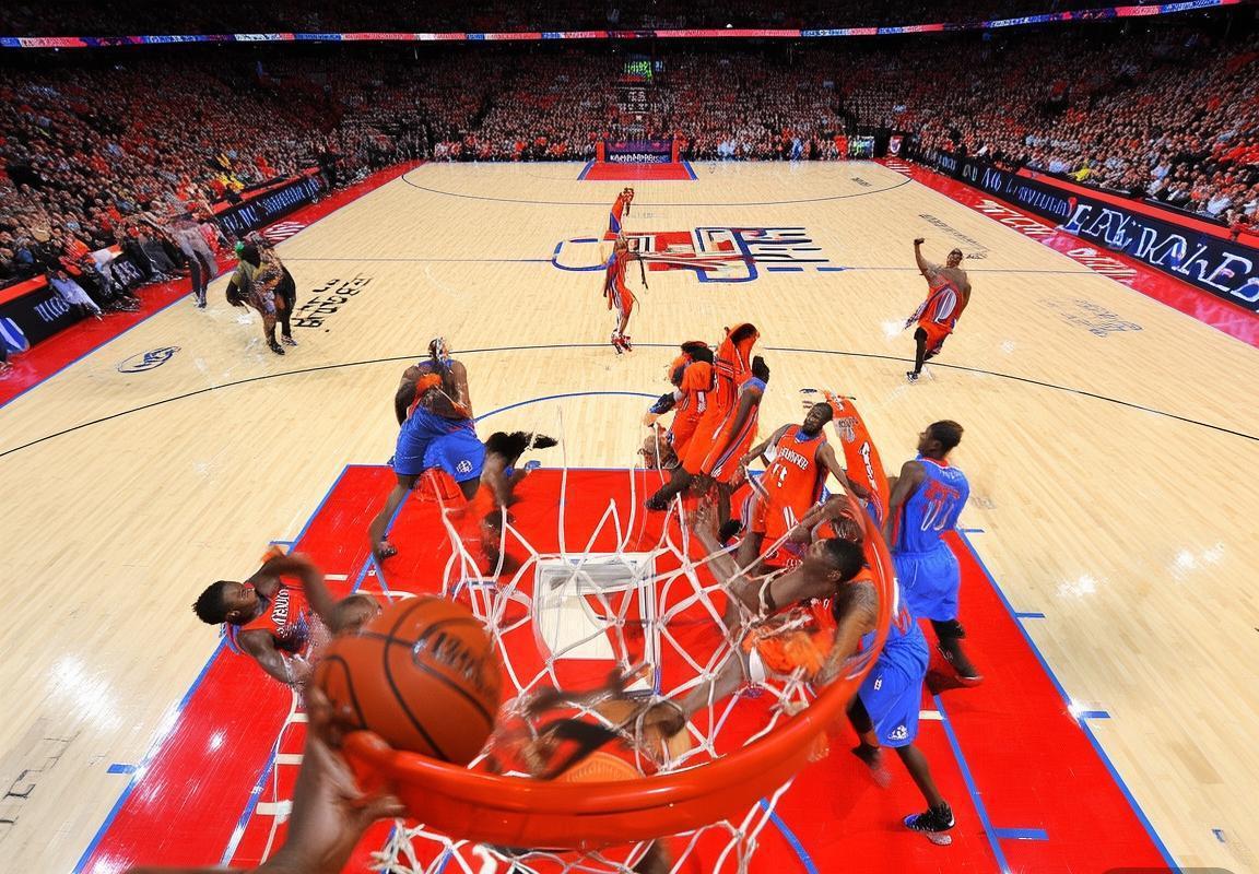 2015年NBA季后赛：火箭对快船宿怨对决回顾